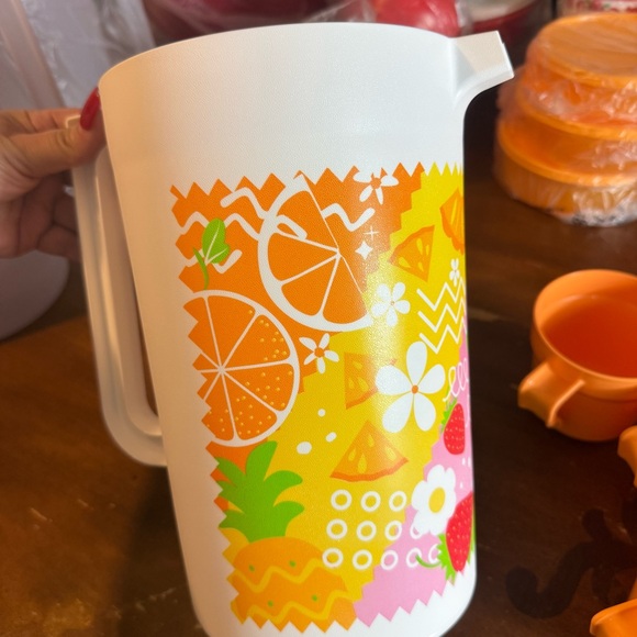 Tupperware Pitcher and Mug Set - Picture 6 of 12